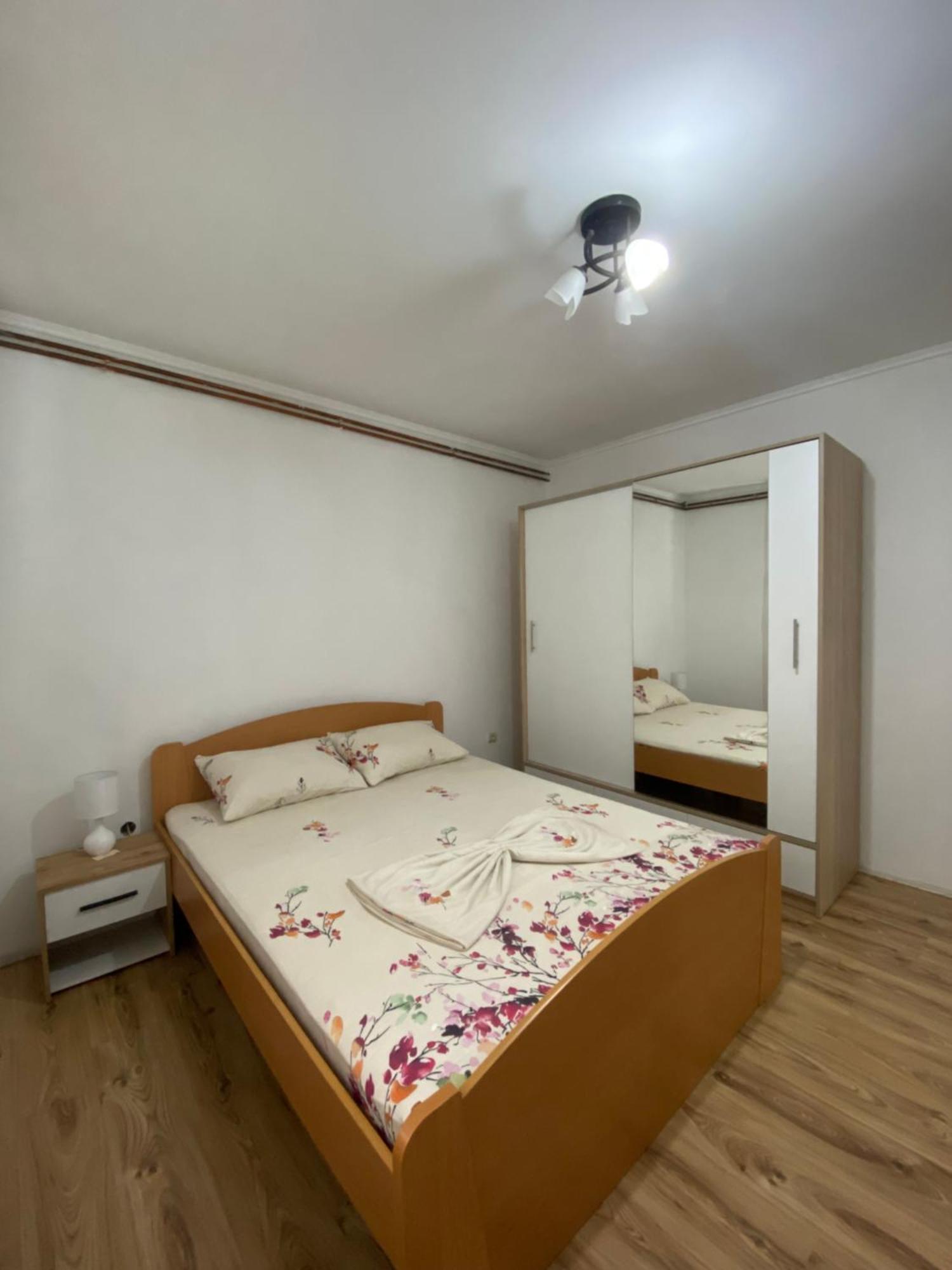 Apartmani Dora Leskovac Leskovac  Exterior photo