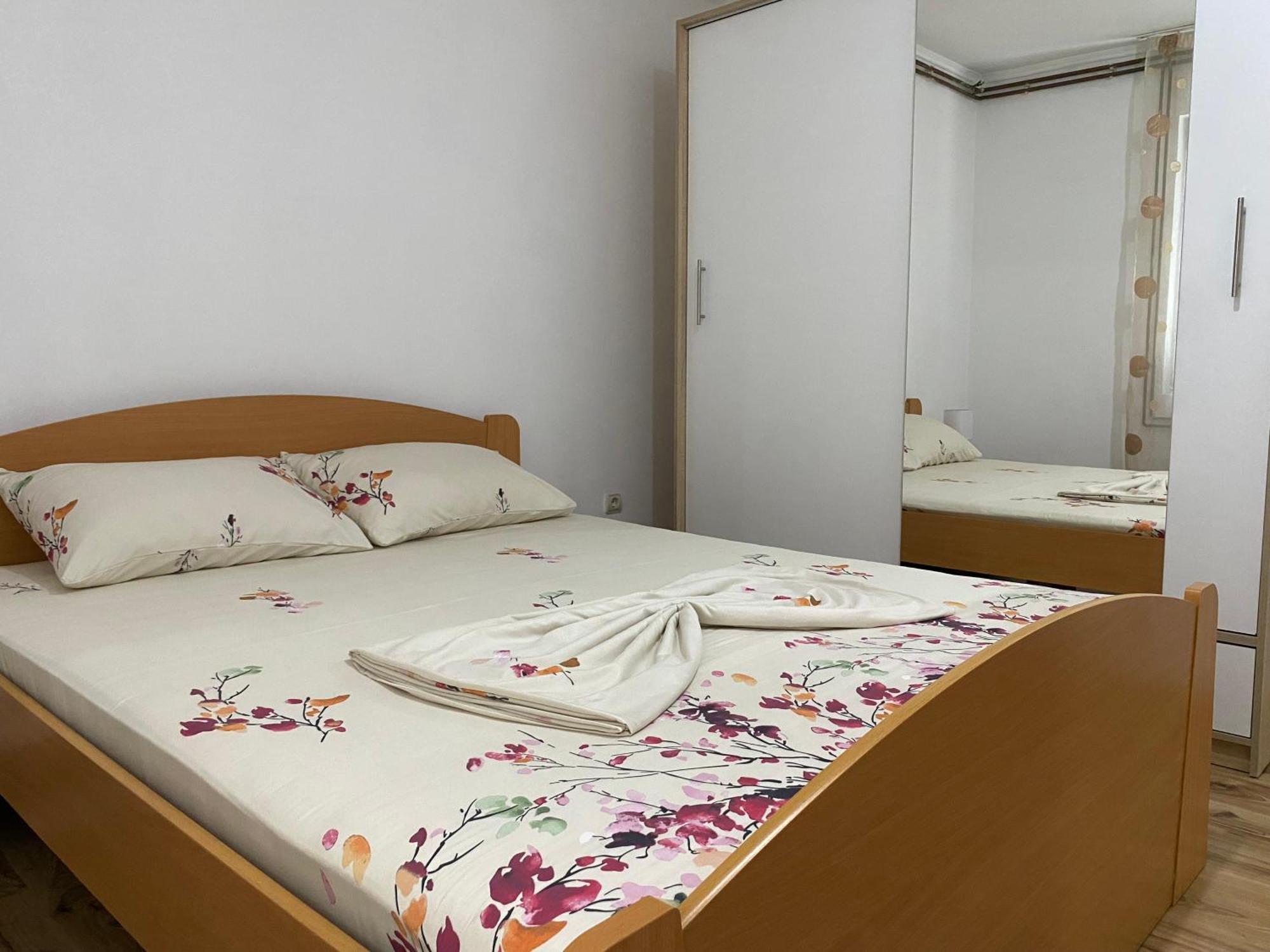 Apartmani Dora Leskovac Leskovac  Exterior photo